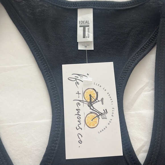 NWT life and lemons company 
Tank top (I Just Want To Lift Weights - Picture 2 of 8